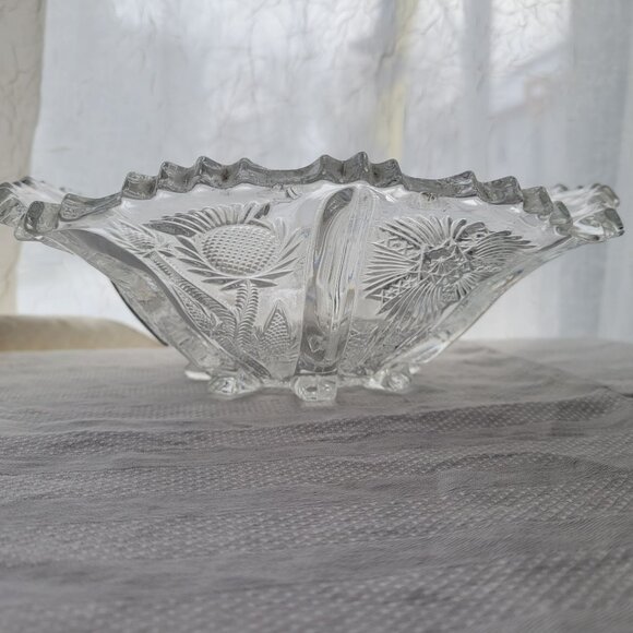 Vintage Higbee Pressed Glass Serving Bowl With Floral Thistle Pattern & Scallope - Picture 1 of 11